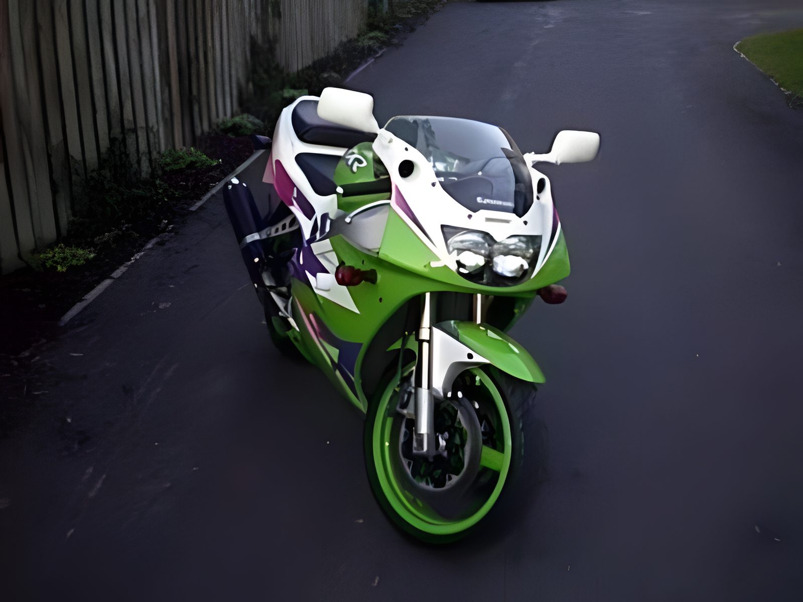 PROTEZIONI TELAIO TAMPONI R&G PER KAWASAKI ZXR 400 NERO COPPIA CP0020BL