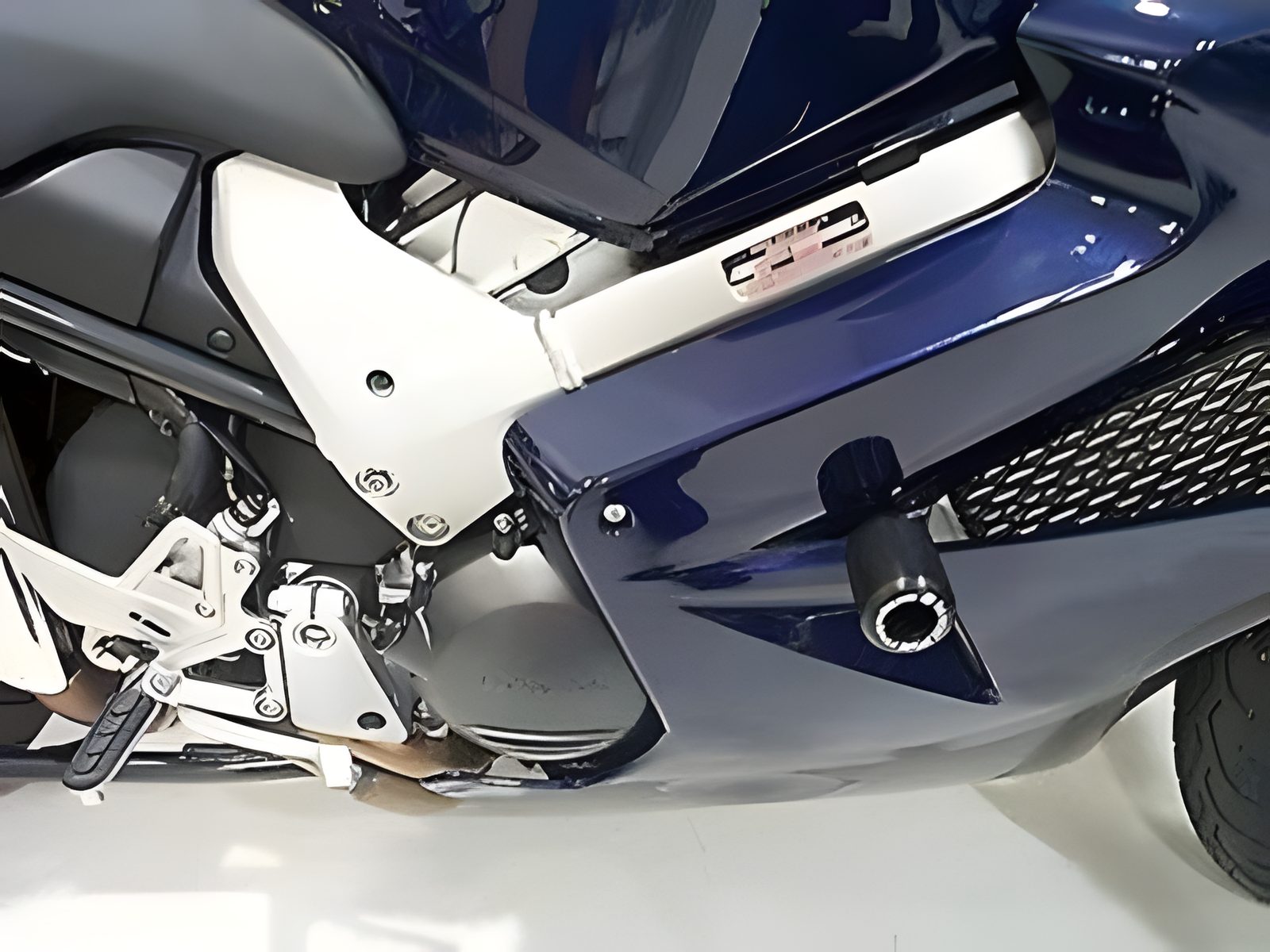 R&G PROTEZIONE TAMPONI CLASSIC PER HONDA VFR 800 V-TEC 2002 > 2013 28MM FORI