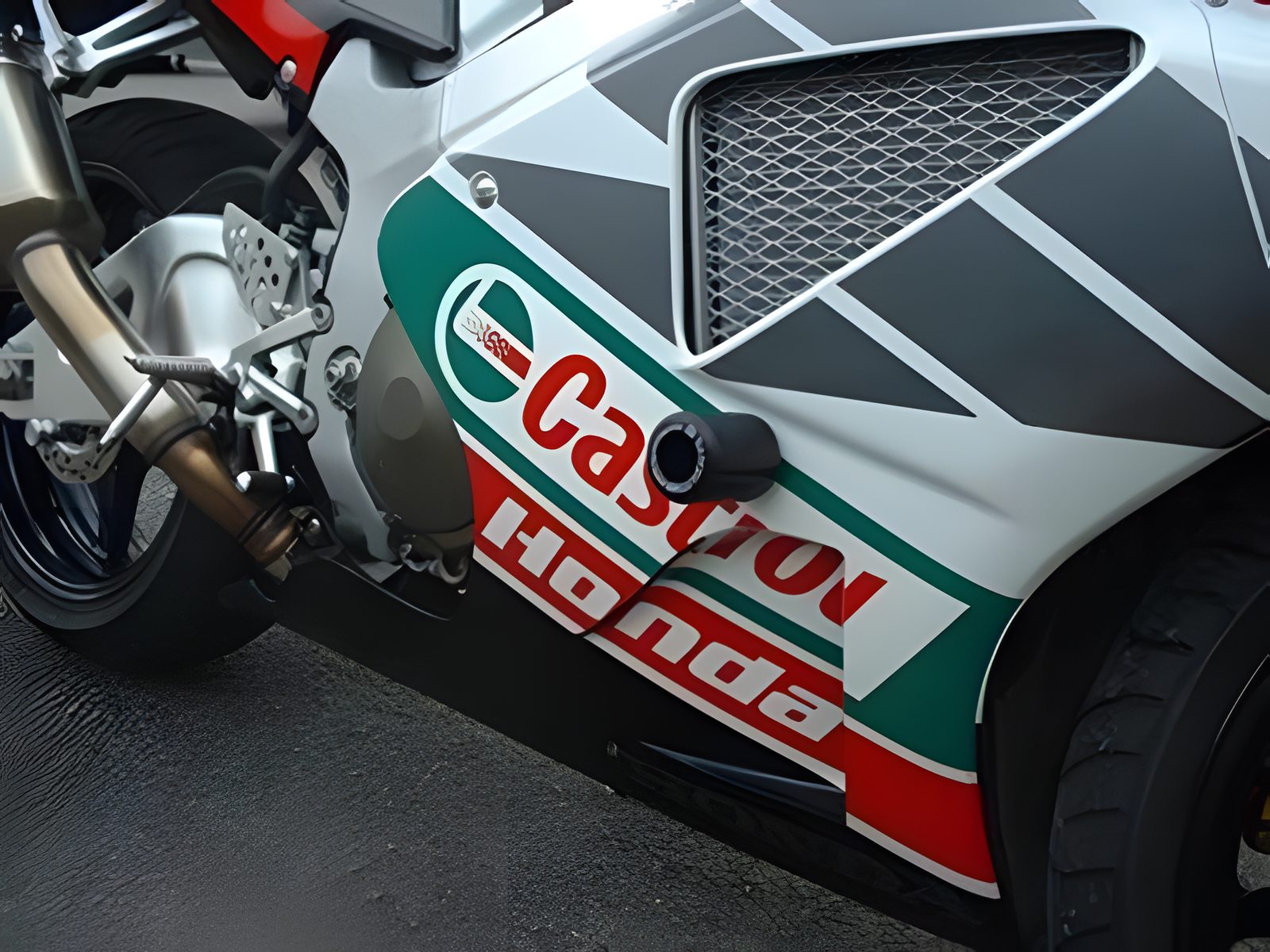 PROTEZIONI TELAIO TAMPONI R&G PER HONDA VTR 1000 SP2 FORI CARENA NERO CP0075BL