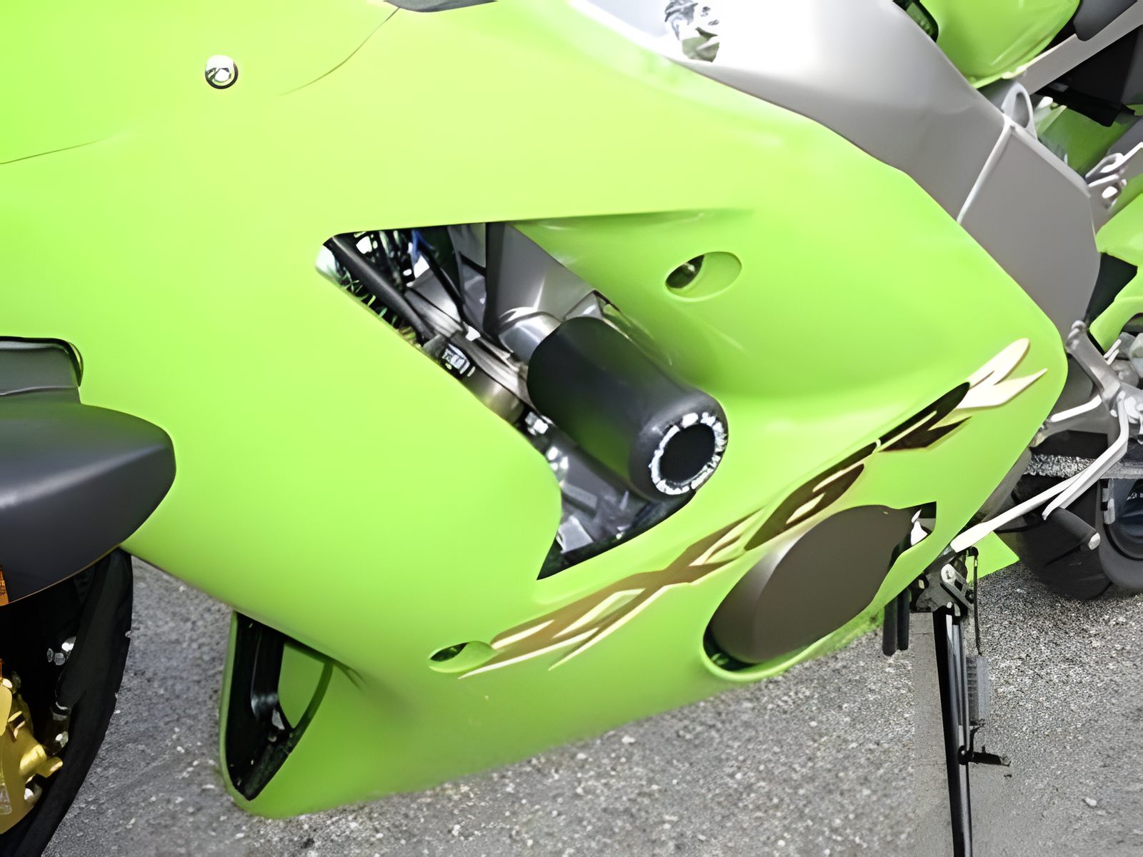 R&G PROTEZIONE TAMPONI CLASSIC PER KAWASAKI ZX6 R 2003 2004 NO MOD CP0085BL