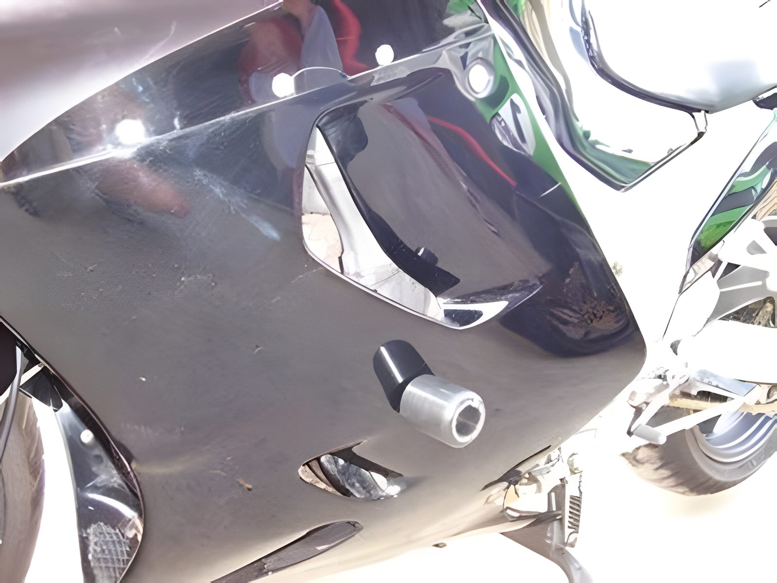 PROTEZIONI TELAIO TAMPONI R&G PER KAWASAKI ZZR 1200 FORI CARENA NERO CP0113BL