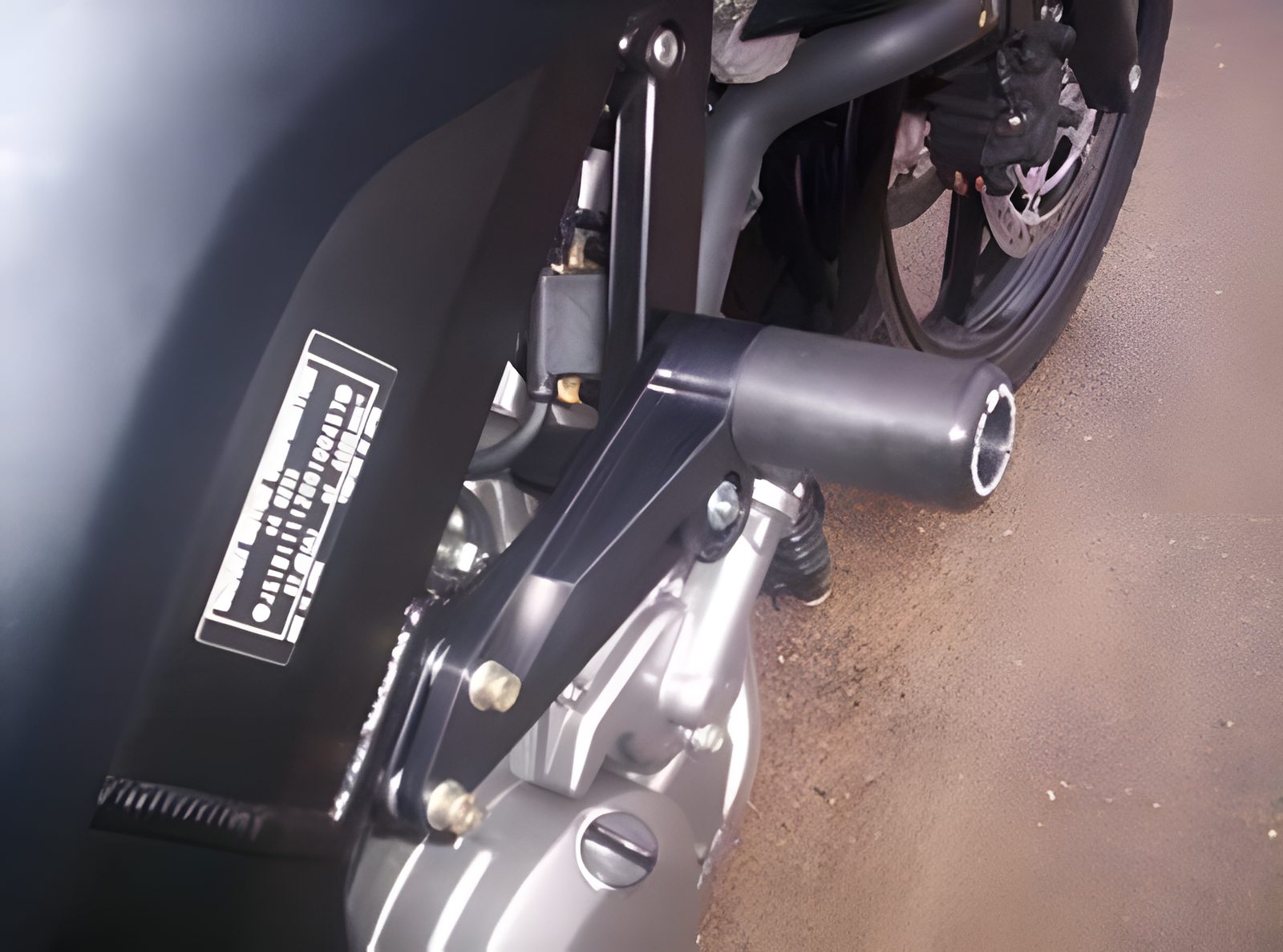R&G PROTEZIONE TAMPONI ANTICADUTA CLASSIC PER SUZUKI DL 650 V-STROM 2004 > 2018