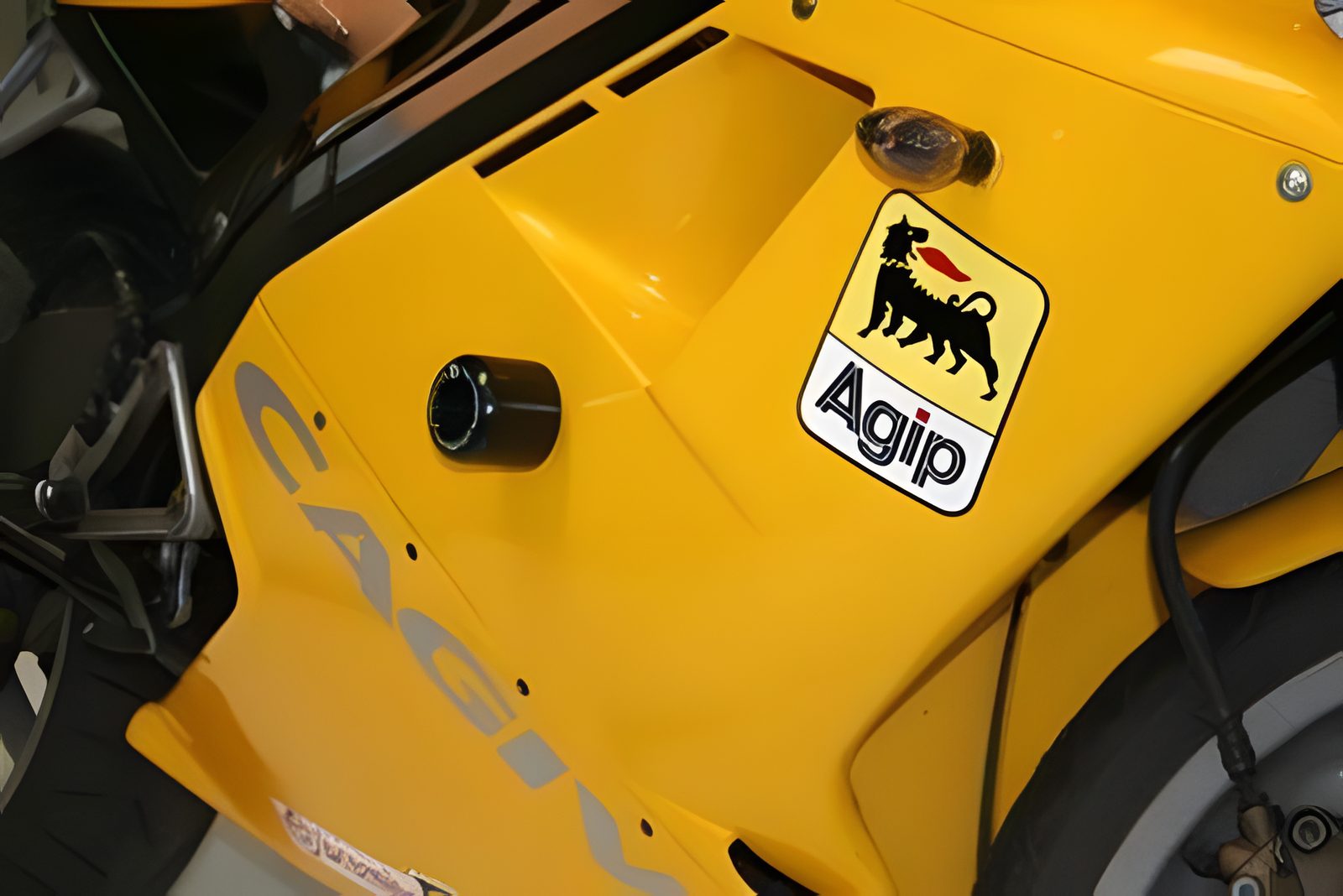 PROTEZIONI TELAIO TAMPONI R&G PER CAGIVA MITO 125 FORI CARENA NERO CP0200BL