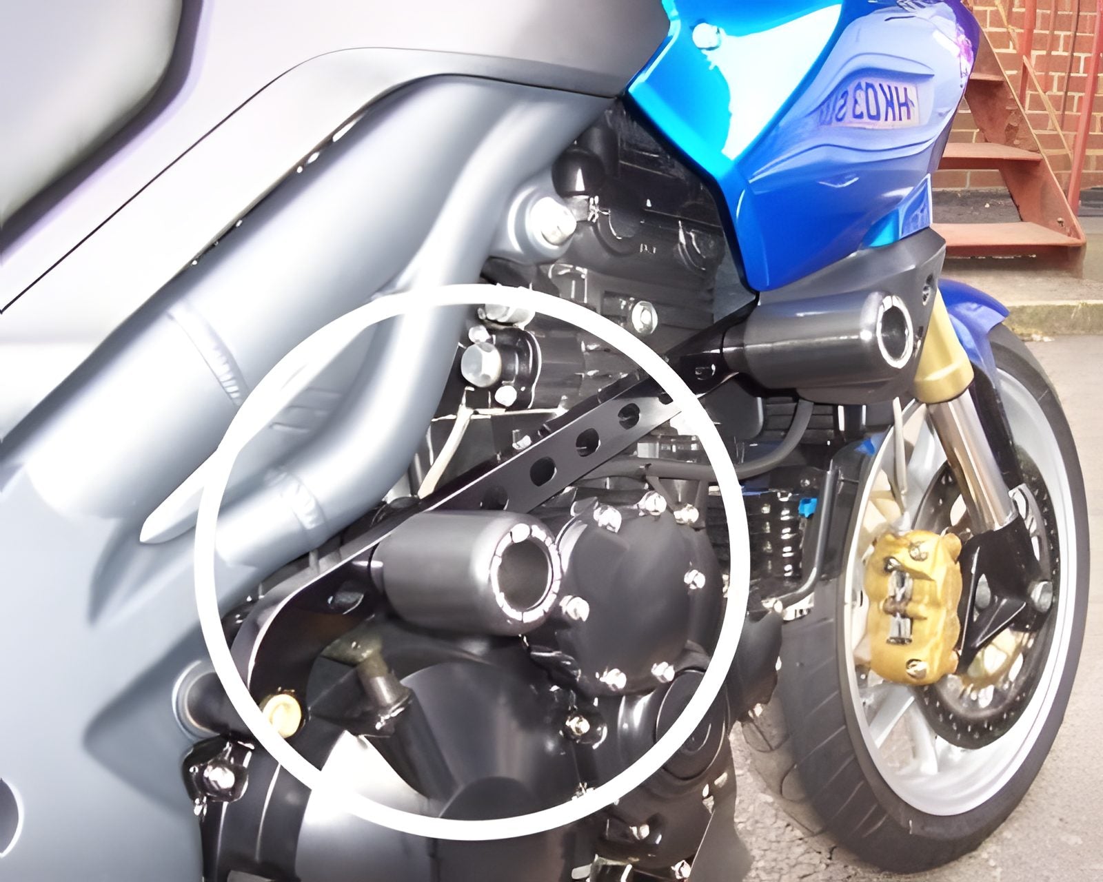 PROTEZIONI TELAIO TAMPONI R&G PER YAMAHA FZR 400 NO FORI CARENA NERO CP0210BL