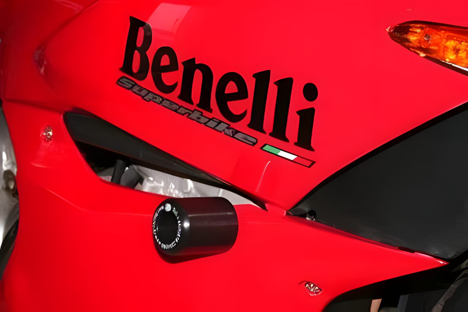 PROTEZIONI TELAIO R&G PER BENELLI TORNADO NOVECENTO TRE FORI CARENA NERO CP0226