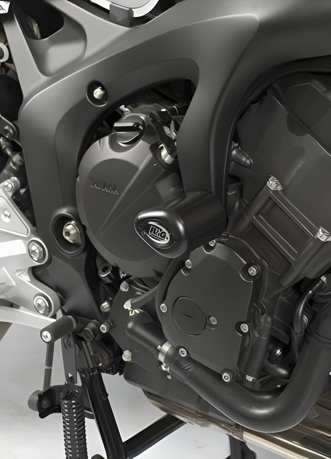 R&G PROTEZIONE TAMPONI AERO STYLE PER YAMAHA FZ6 2004 > 2008 NO MOD CP0288BL