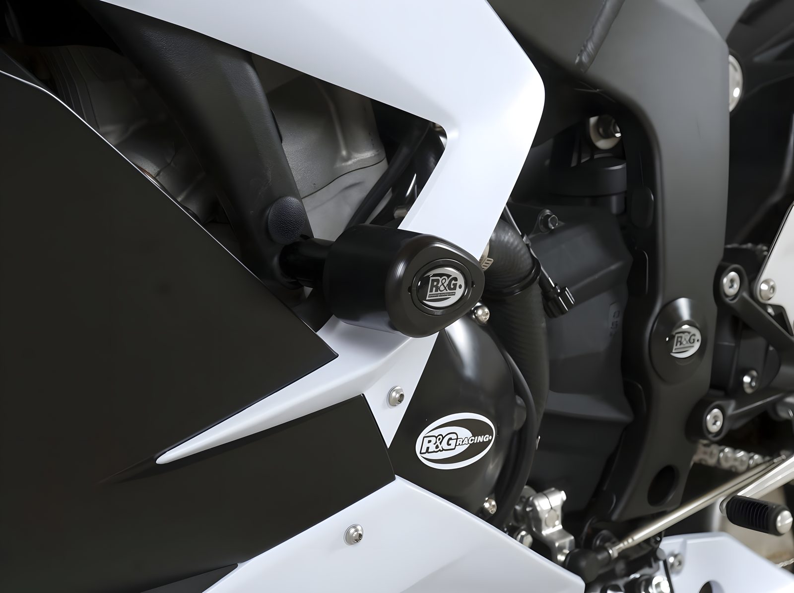 R&G TAMPONI AERO STYLE PER KAWASAKI ZX6 R / 636 2012 > 2018 NO MOD CP0328BL
