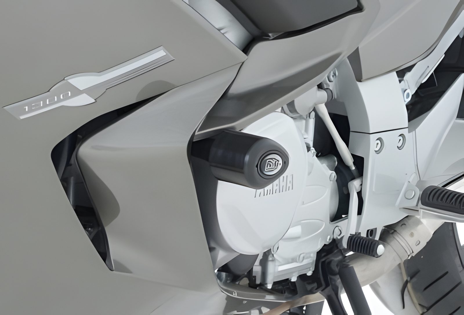 R&G PROTEZIONE TAMPONI ANTICADUTA AERO STYLE PER YAMAHA FJR 1300 2013 > 2015