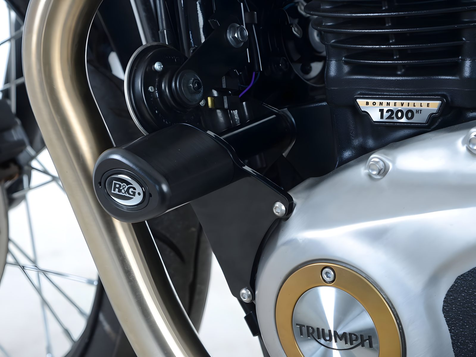 R&G PROTEZIONE TAMPONI ANTICADUTA AERO PER TRIUMPH BONNEVILLE BOBBER 2017 > 2019