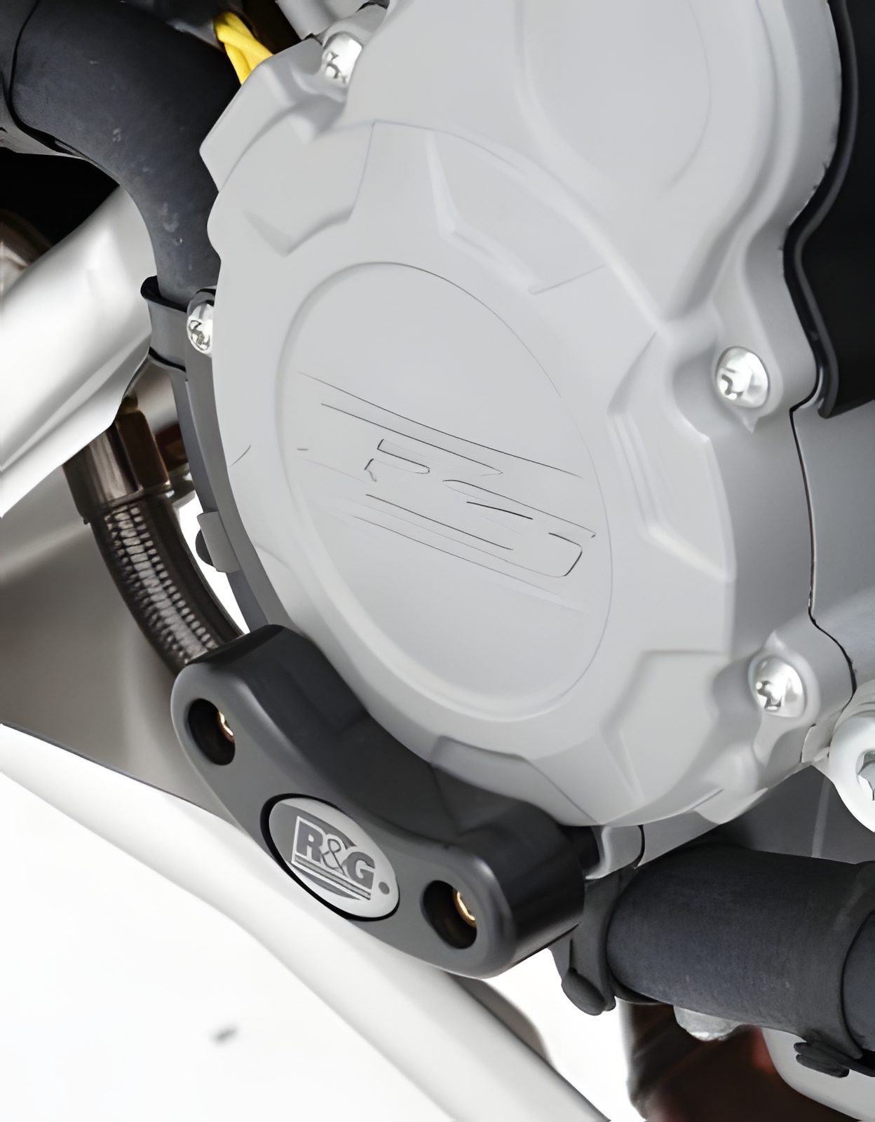 PROTEZIONE CARTER MOTORE R&G PER MV AGUSTA BRUTALE 800 2013 > 2020 NERO 0074BK