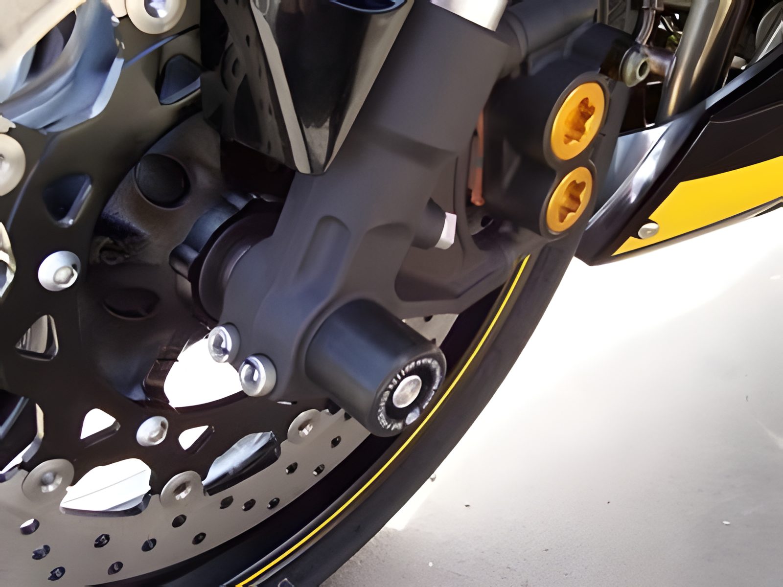 PROTEZIONI PERNO FORCELLA ANT. COPPIA R&G PER YAMAHA T-MAX 530 2015 > 2019 NERO