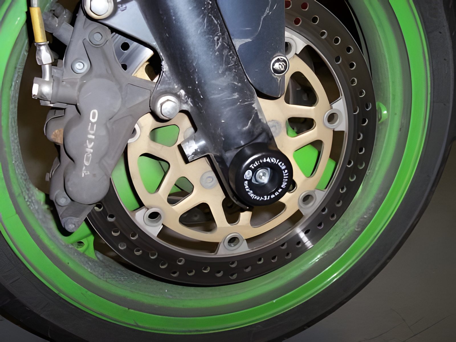 PROTEZIONI PERNO FORCELLA ANTERIORE COPPIA R&G PER KAWASAKI ZX 6-R 1995 > 1999