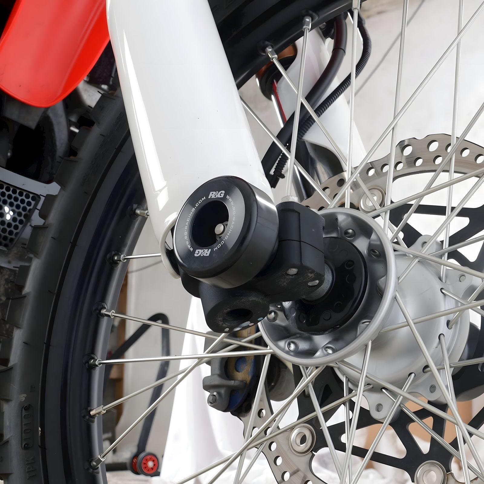 PROTEZIONI PERNO FORCELLA ANTER. COPPIA R&G PER HONDA CRF 300L 2021 > 2024 NERO