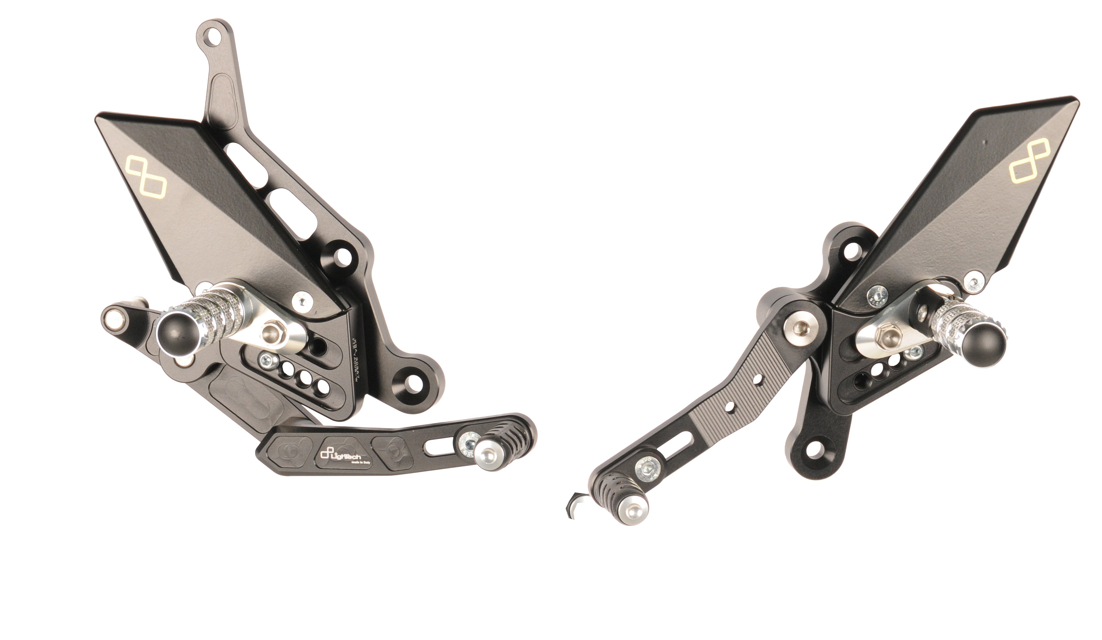 PEDANE REGOLABILI CON POGGIAPIEDE FISSO CAMBIO STANDARD LIGHTECH COMPATIBILE PER YAMAHA MT-08 2014 2015 2016 2017 2018 2019 2020 NERO FTRYA008