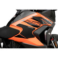 COPPIA ADESIVI SERBATOIO SPECIFICO LATERALE PUIG COMPATIBILE PER KTM SUPER ADVENTURE 1290 R/S 2021 > 2024 NERO COPPIA 20798N