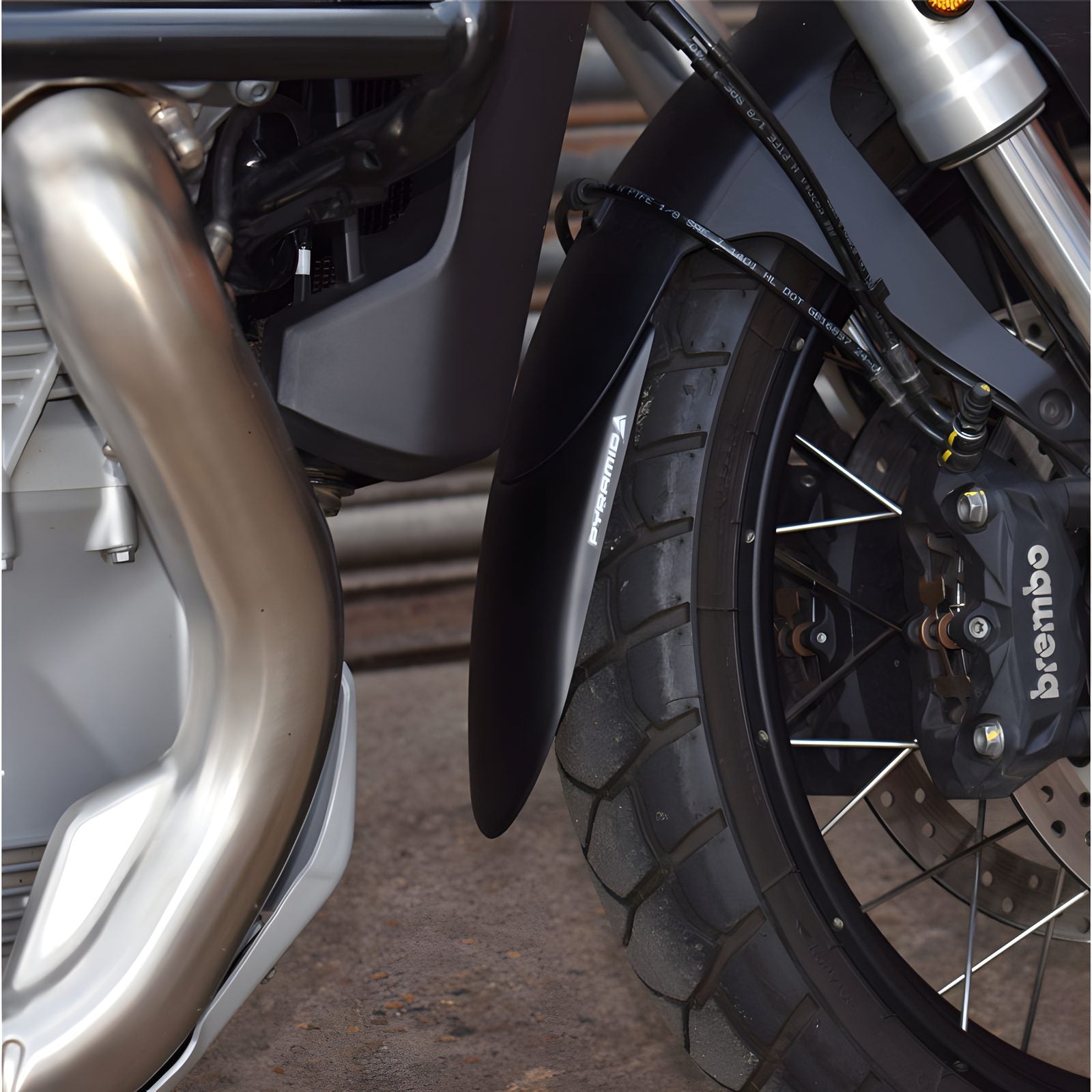 ESTENSIONE PARAFANGO ANTERIORE PUIG COMPATIBILE PER MOTO GUZZI STELVIO 1042 2024 > 2025 NERO 22231N