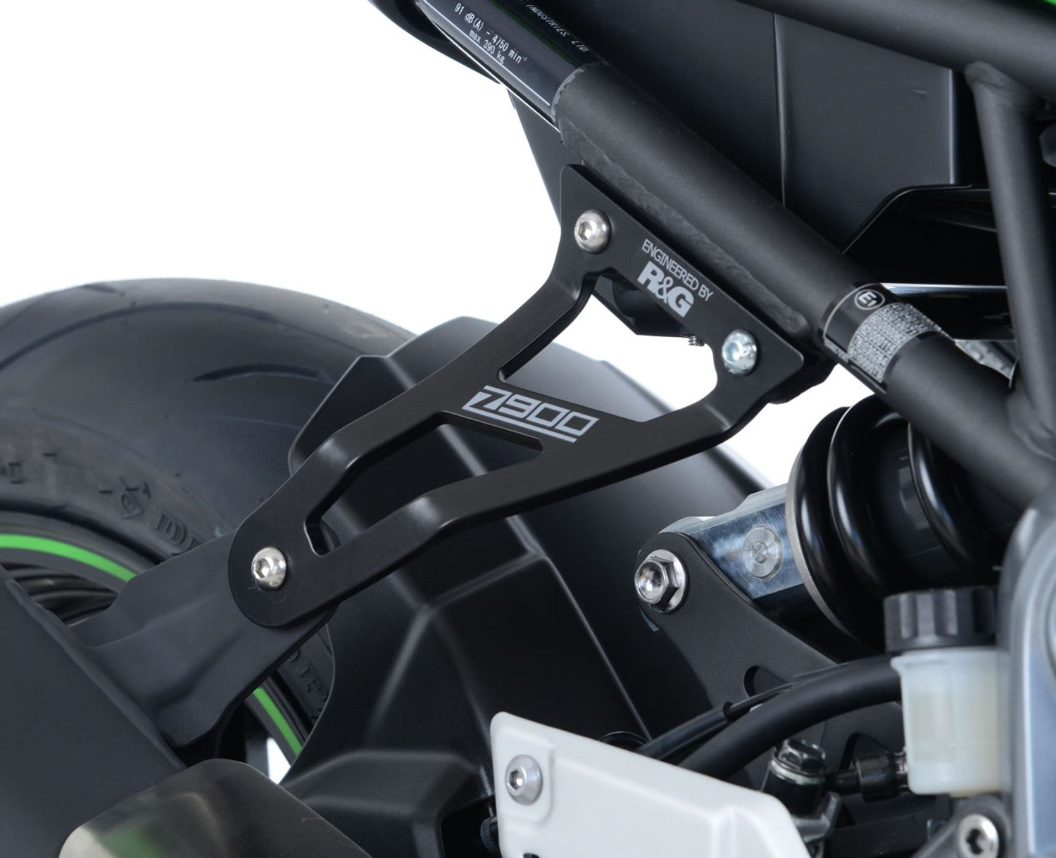 STAFFA SCARICO R&G COMPATIBILE PER KAWASAKI Z 900 2017 > 2023 NERO EH0074BK