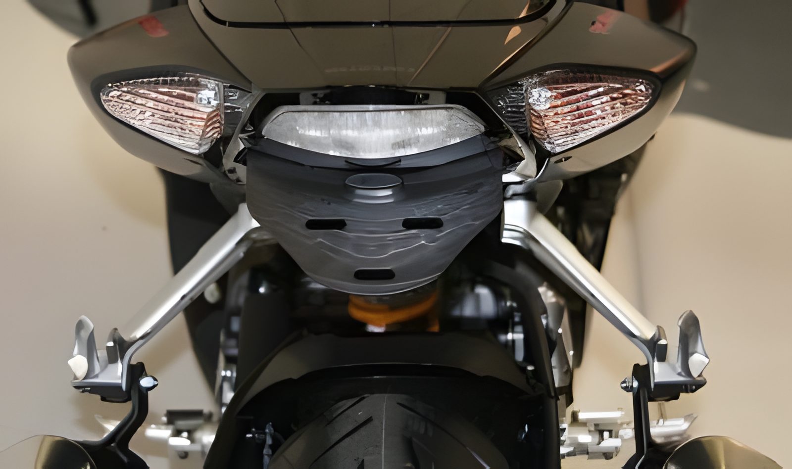 R&G PORTATARGA COMPATIBILE PER SUZUKI GSX-R1000 2007 2008 LP0045BK NERO