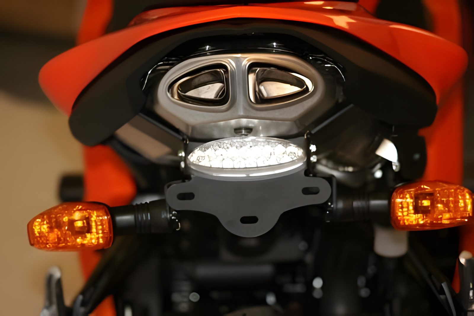 R&G PORTATARGA COMPATIBILE PER KAWASAKI ZX6-R 2007 2008 LP0047BK NERO