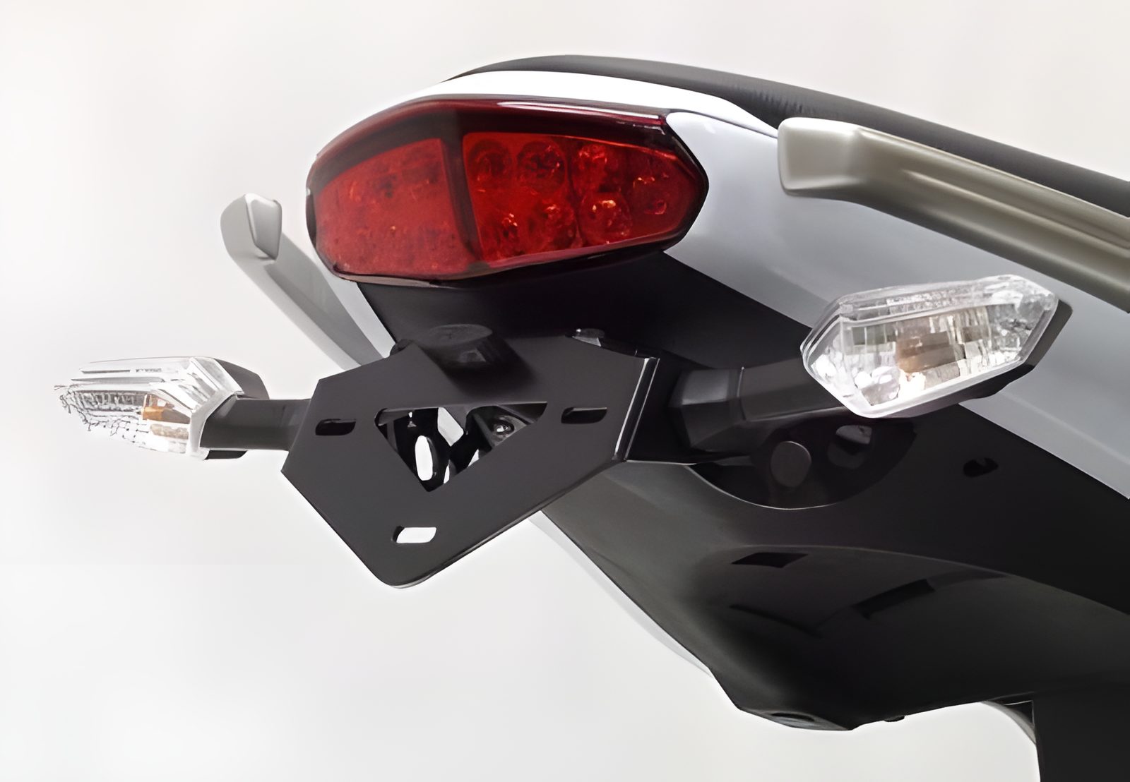 R&G PORTATARGA COMPATIBILE PER KAWASAKI ER-6 2009 > 2011 LP0080BK NERO