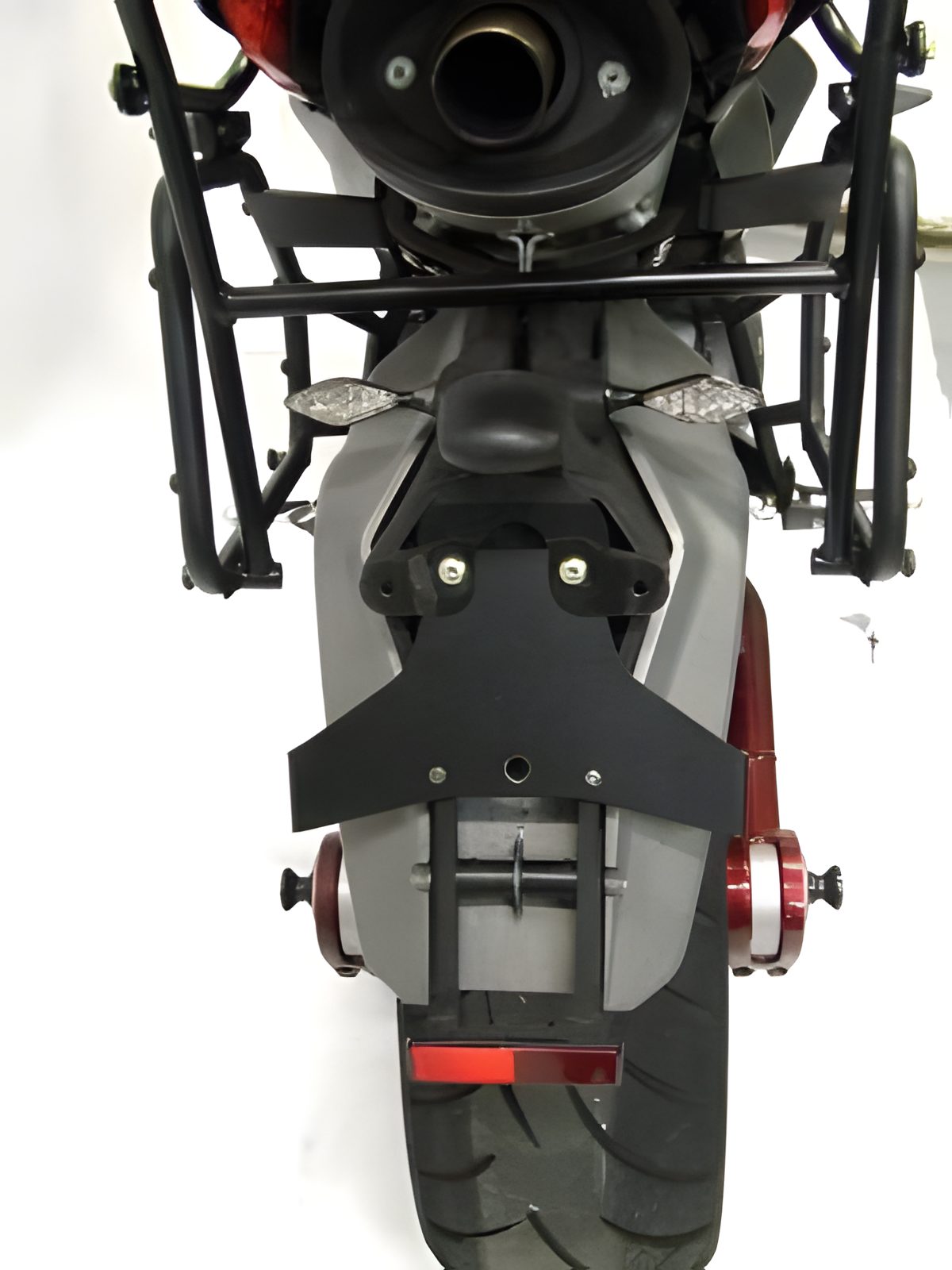 R&G PORTATARGA COMPATIBILE PER BENELLI TRE K TUTTI GLI ANNI LP0086BK NERO