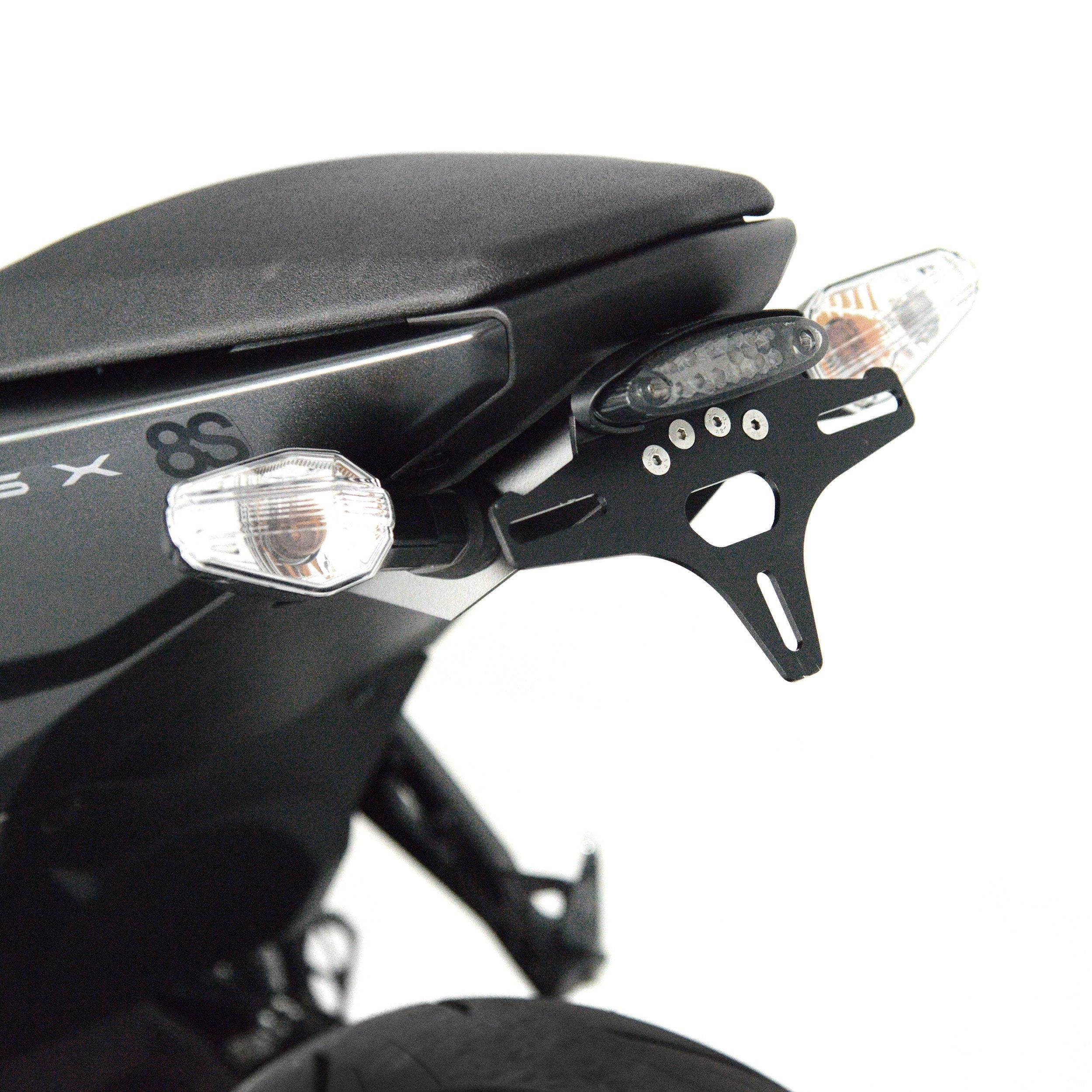 PORTATARGA R&G COMPATIBILE PER SUZUKI GSX-8S 2023 2024 NERO LP0363BK