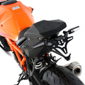 PORTATARGA R&G COMPATIBILE PER KTM 1390 SUPER DUKE R / EVO 2024 NERO LP0374BK