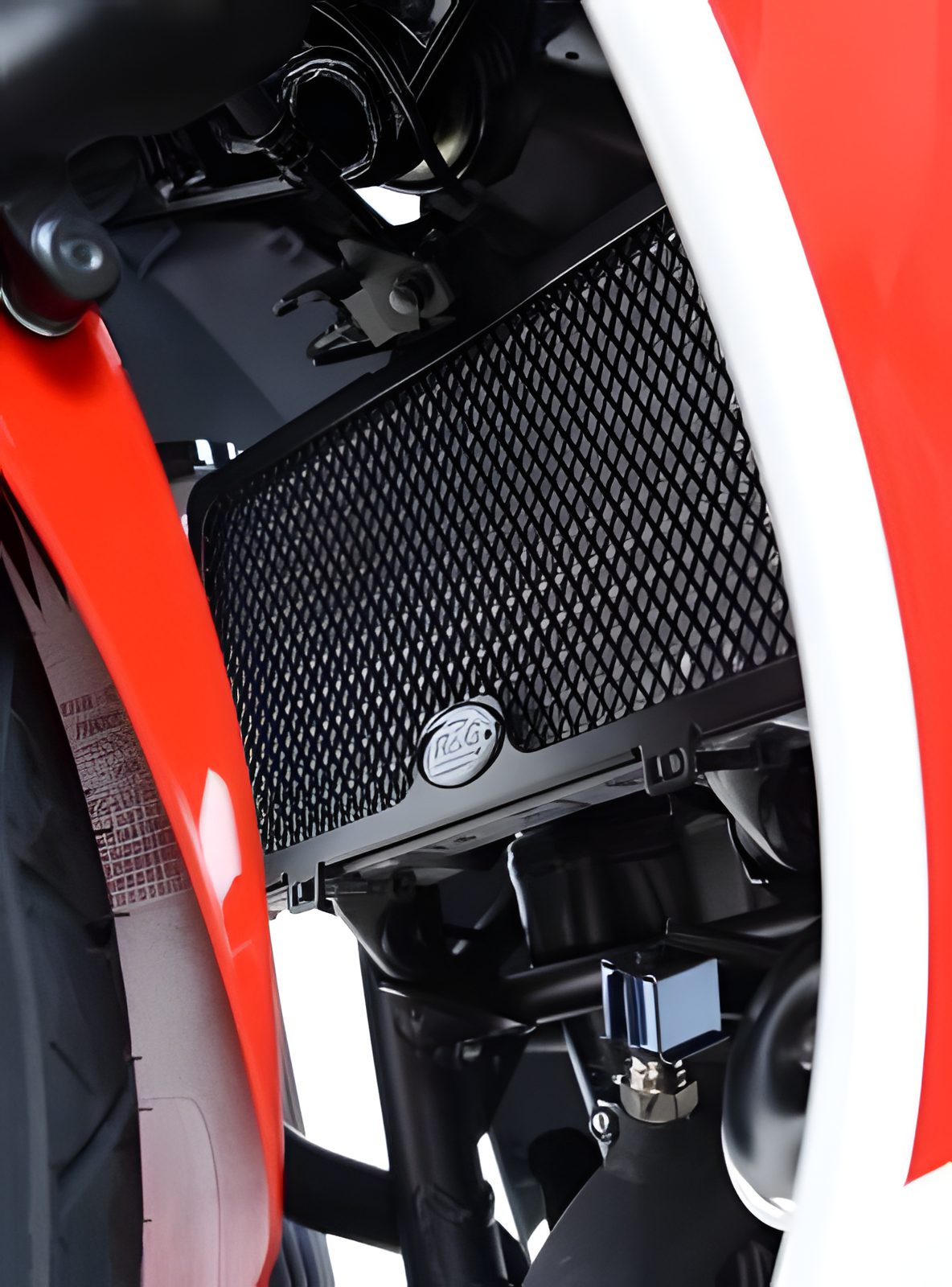 PROTEZIONE RADIATORE ACQUA R&G PER HONDA CBR 300 R 2014 > 2020 TITANIO RAD0179TI