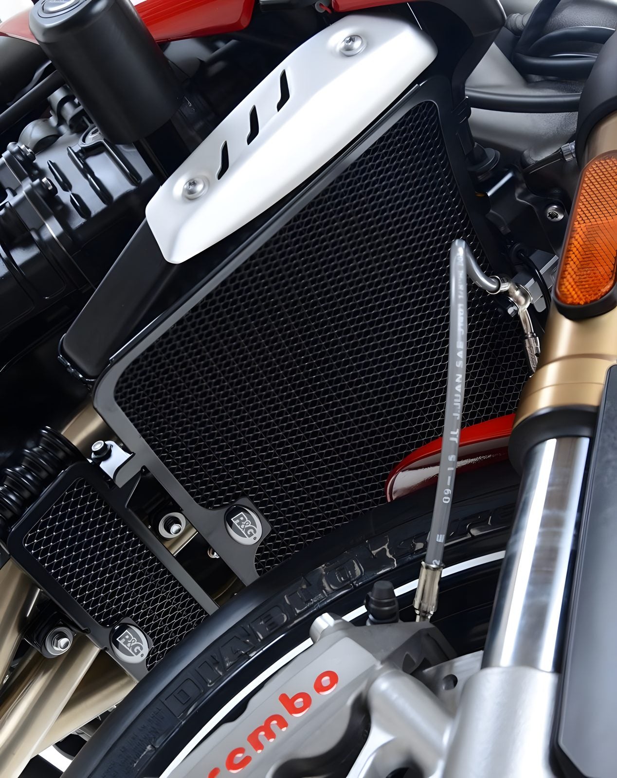 PROTEZIONE RADIATORE ACQUA R&G PER TRIUMPH SPEED TRIPLE S 2016 > 2018 TITANIO