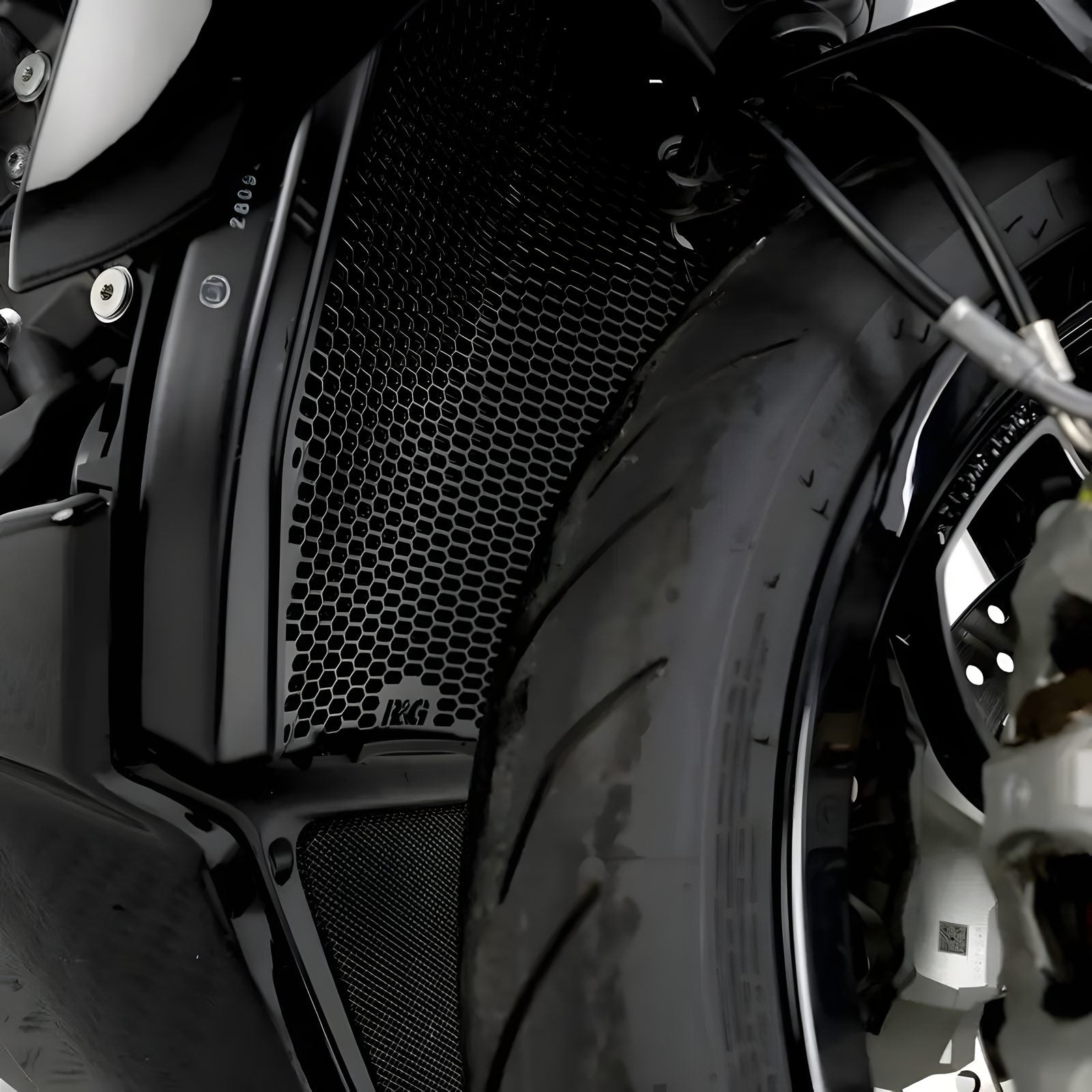 PROTEZIONE RADIATORE ACQUA R&G PER DUCATI DIAVEL V4 2023 > 2025 ROSSO