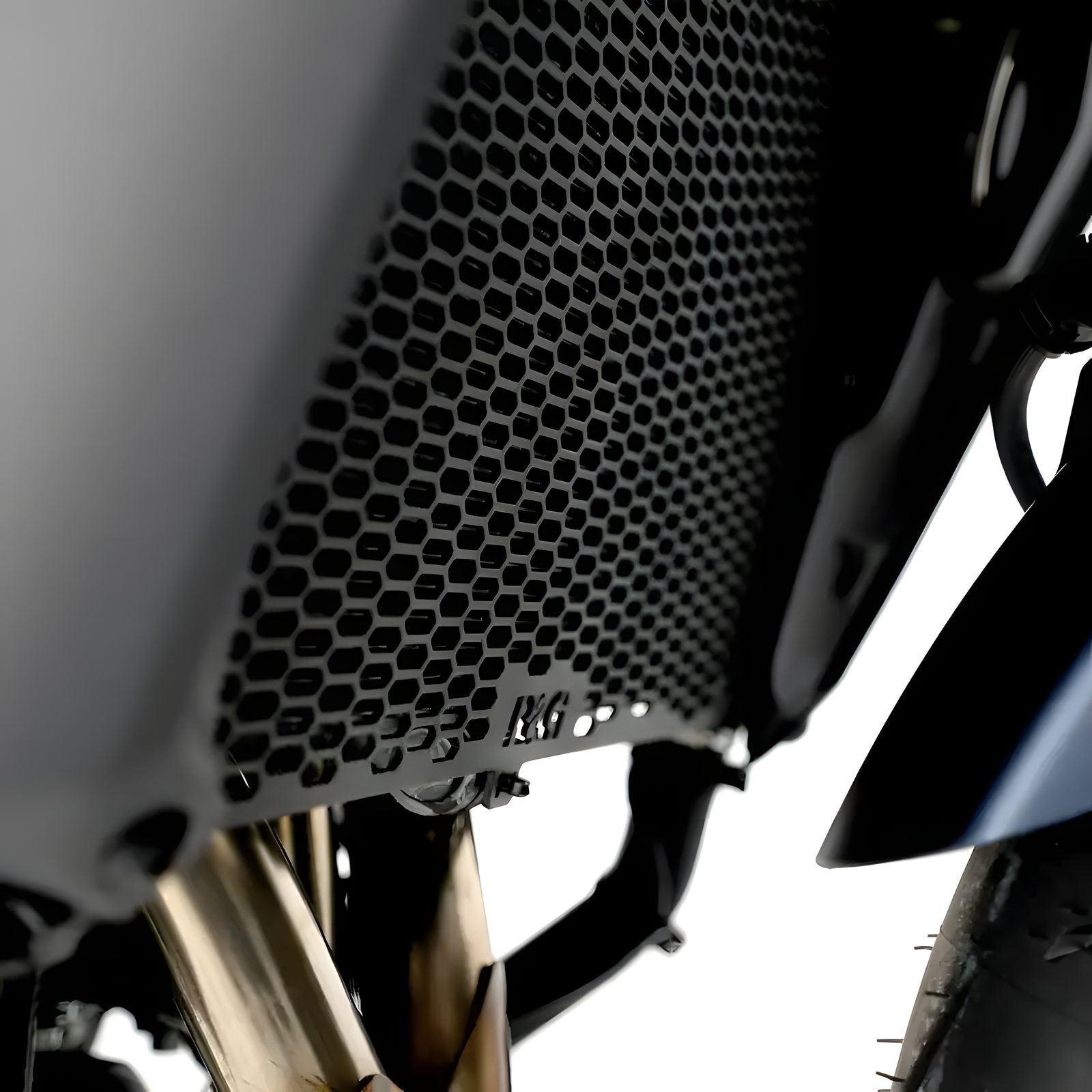PROTEZIONE RADIATORE ACQUA R&G PER YAMAHA TRACER 9 GT PLUS 2025 NERO
