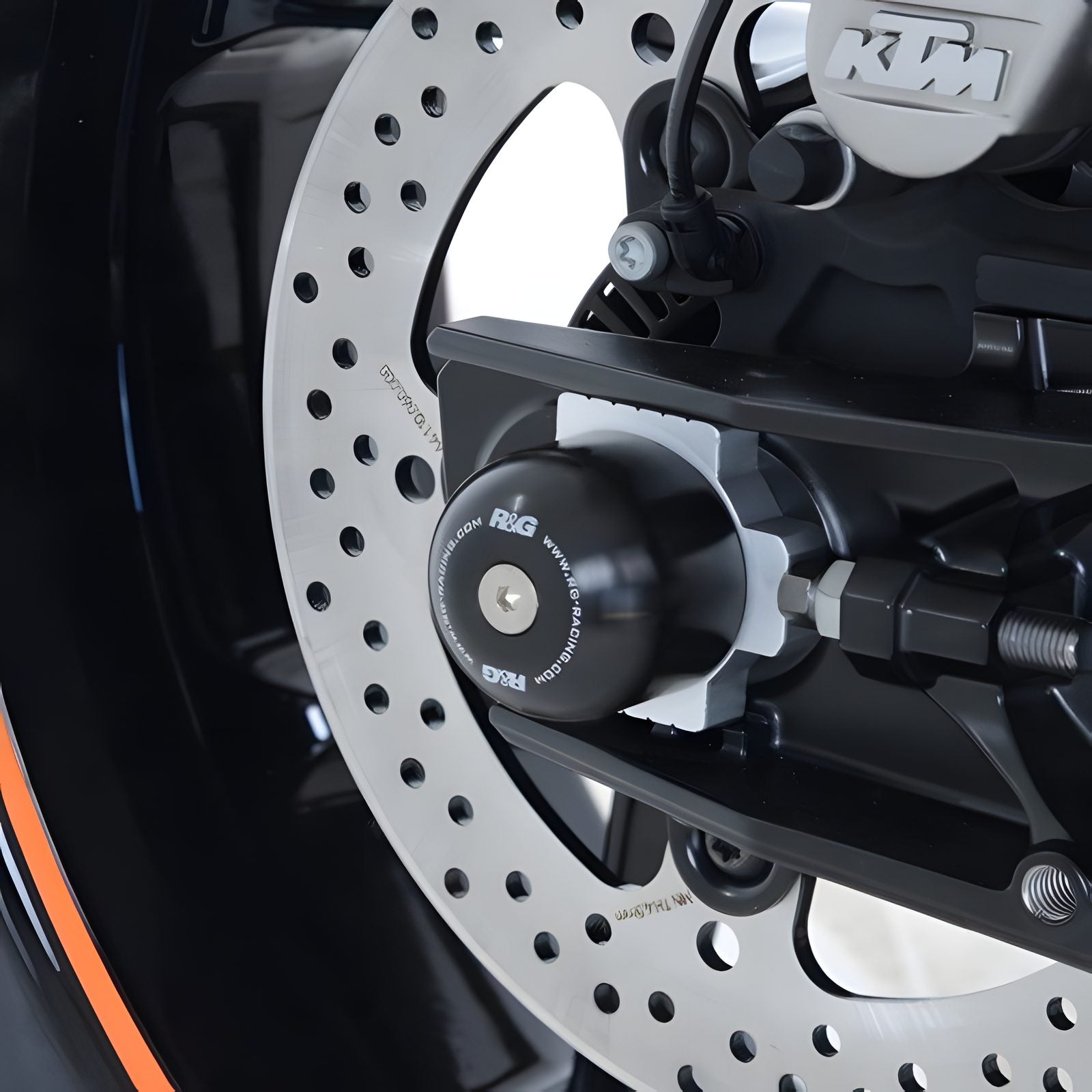 PROTEZIONE FORCELLONE R&G PER CFMOTO 800 NK SPORT 2023 > 2024 NERO SP0081BK