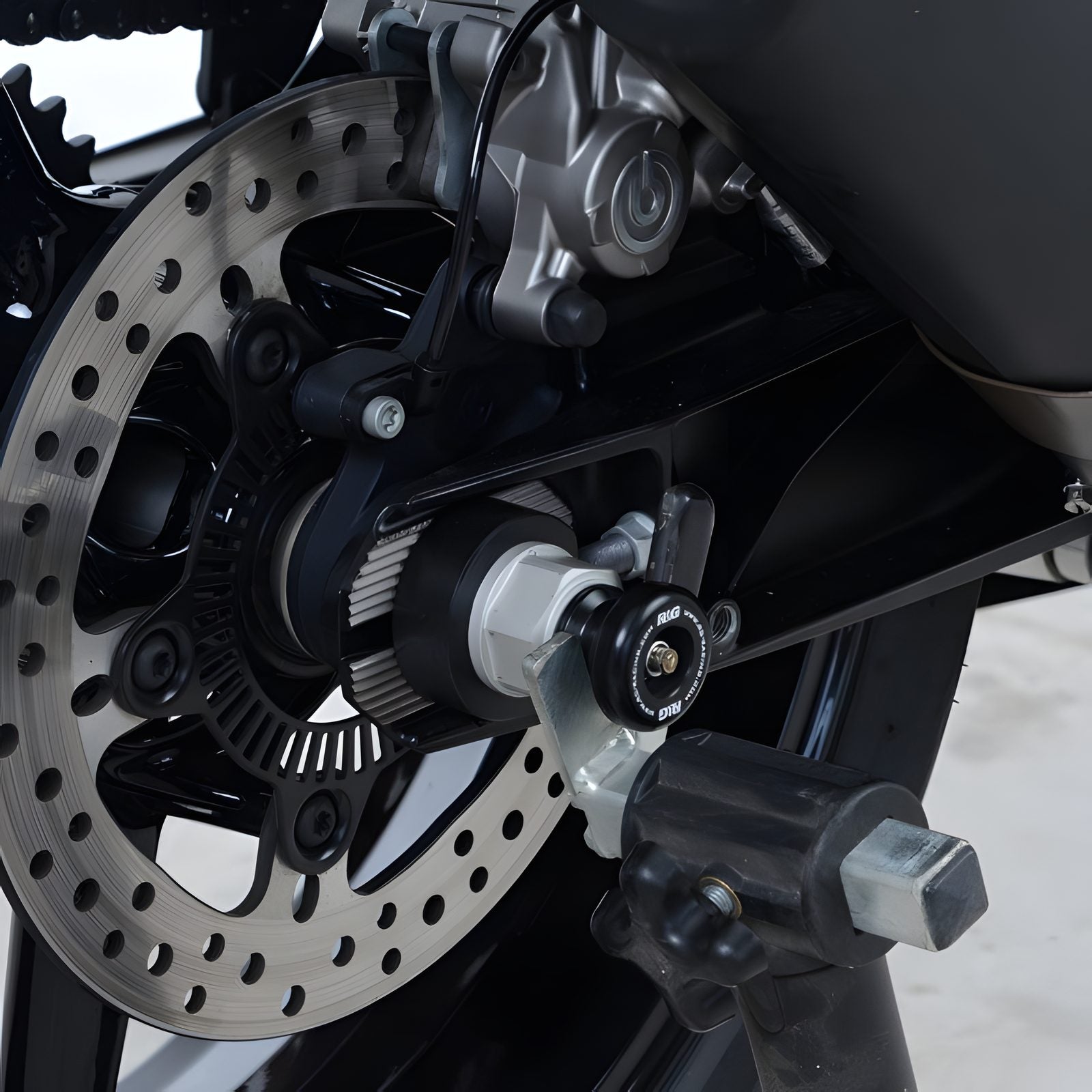 PROTEZIONI FORCELLONE R&G PER HUSQVARNA VITPILEN 701 2018 > 2022 SS0052BK COPPIA