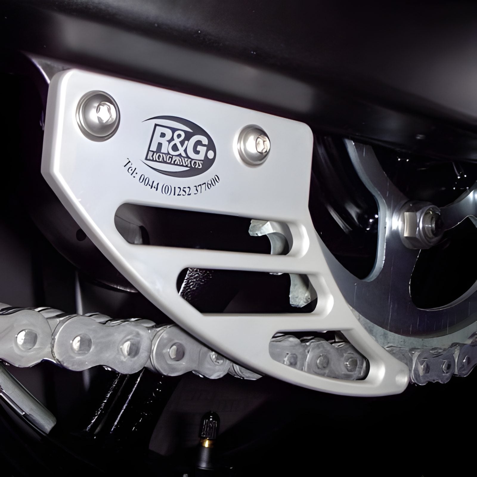 PINNA SICUREZZA CATENA R&G PER TRIUMPH STREET TRIPLE 675 2007 > 2012 SILVER