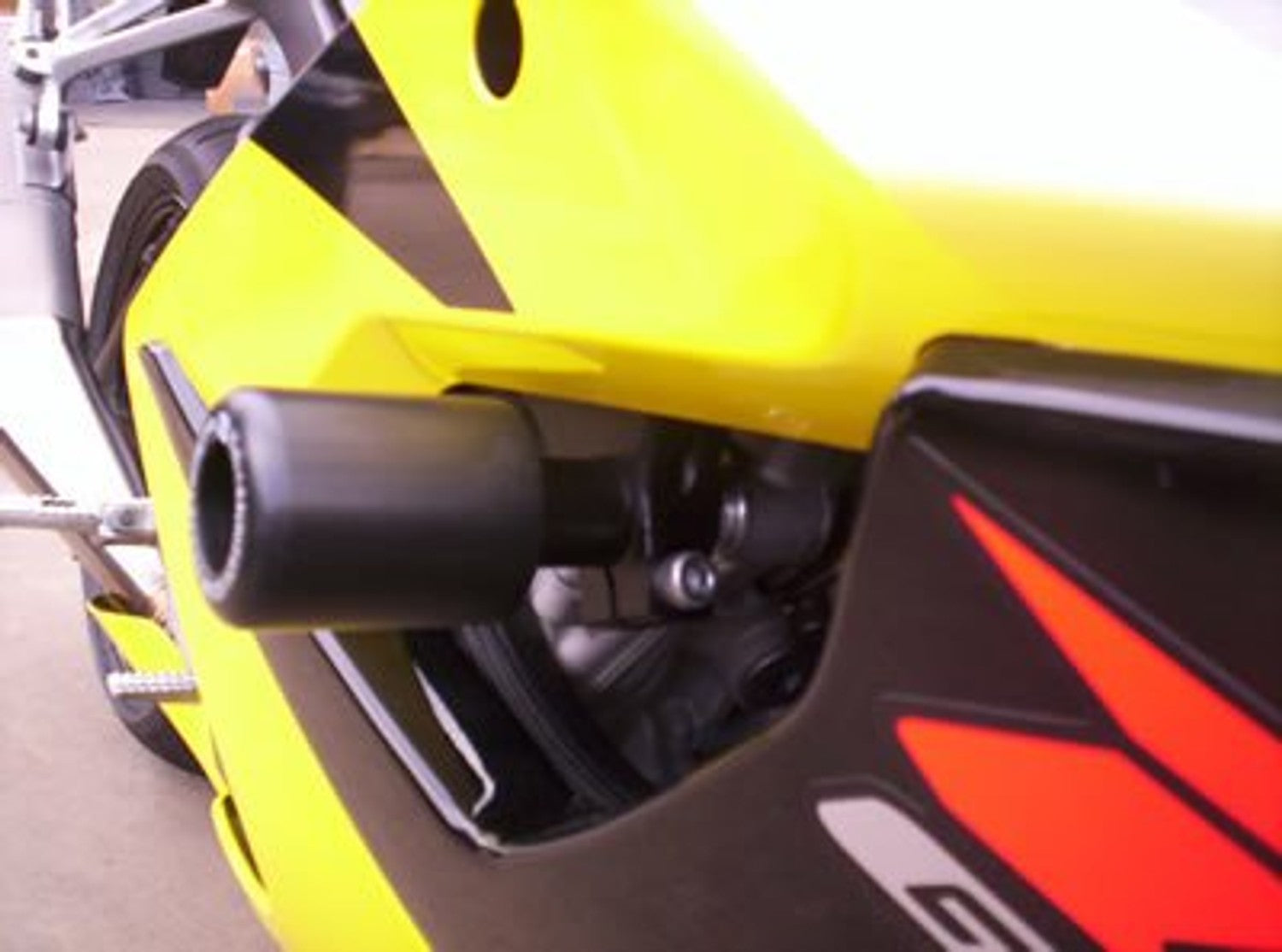 R&G PROTEZIONE TAMPONI CLASSIC PER SUZUKI GSXR 1000 2005 2006 NO MOD CP0140BL