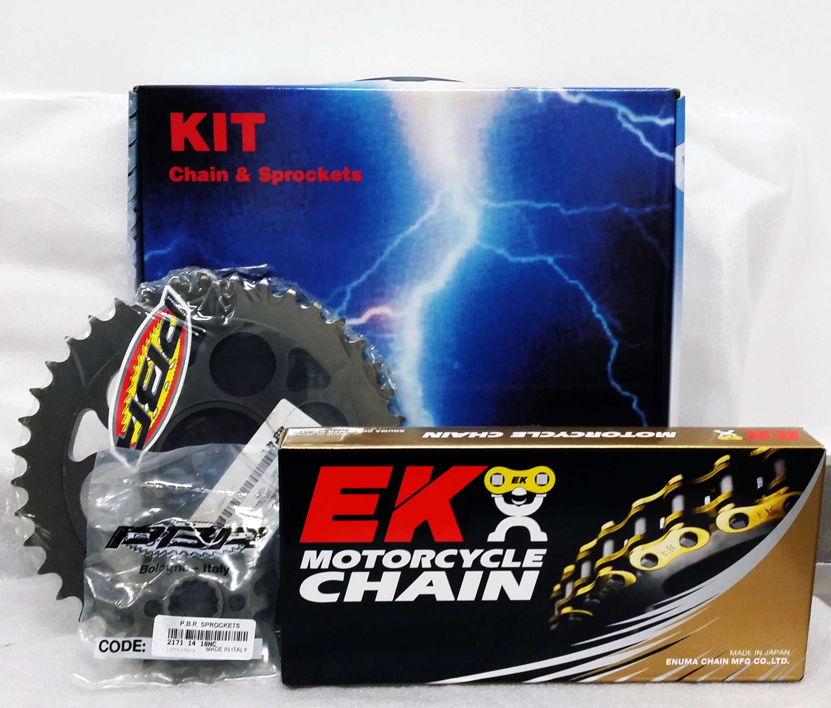 KIT CATENA CORONA PIGNONE TRASMISSIONE PBR / EK COMPATIBILE PER DUCATI 1199 PANIGALE R 2013 > 2014 PASSO ORIGINALE EK1357G